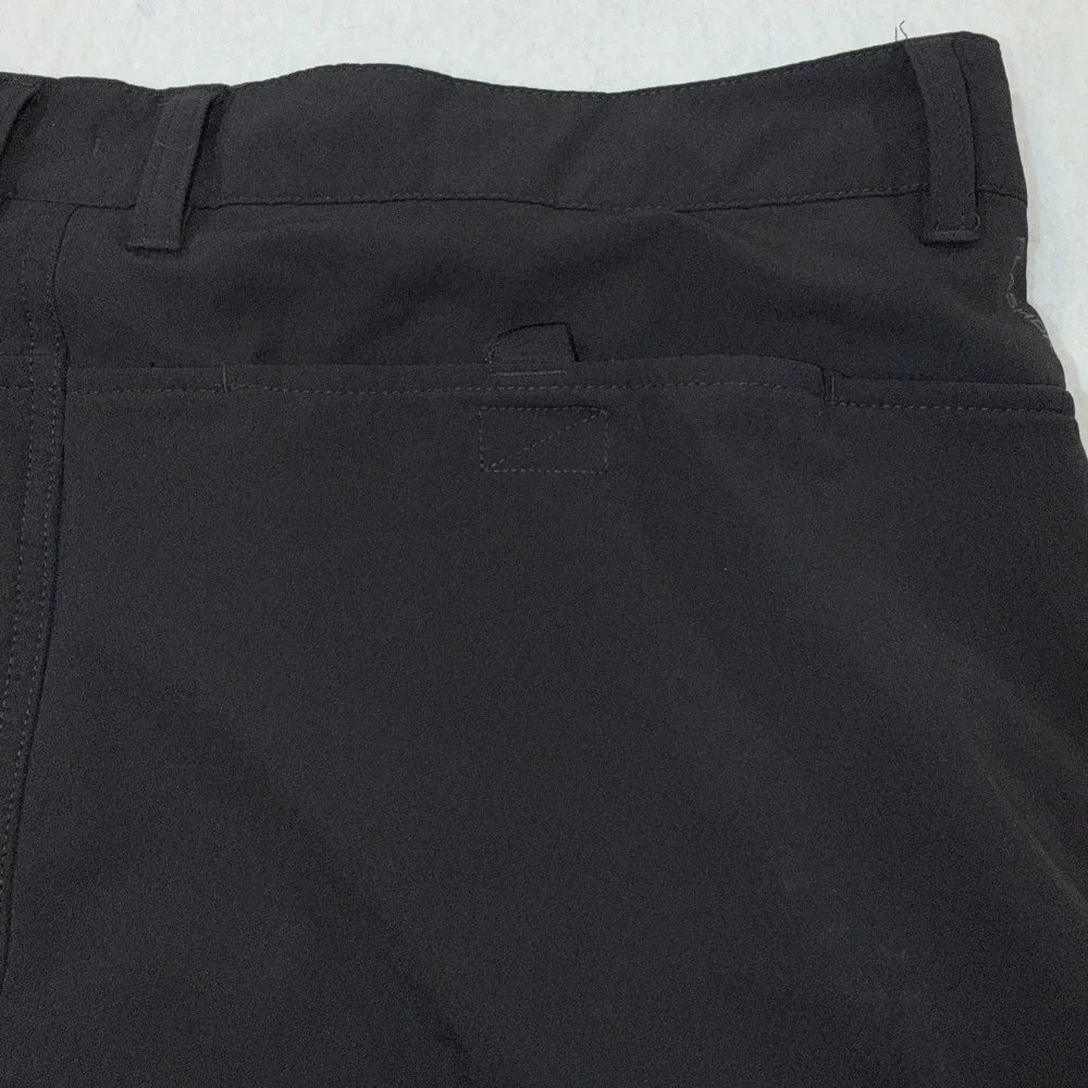 The North Face Men's 38 Shorts Flash Dry Black Zip Pocket Hiking Outdoor Utility